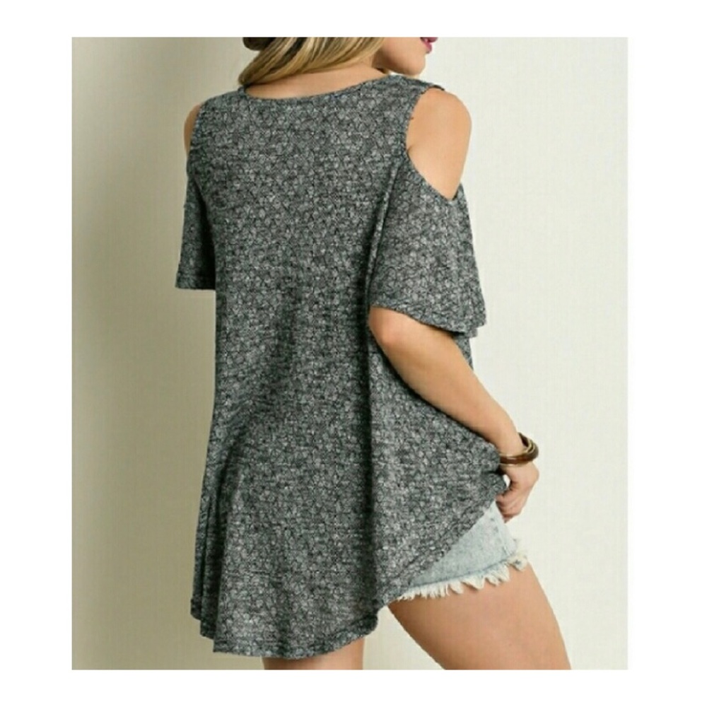Cold Shoulder Top - Picture 3 of 6